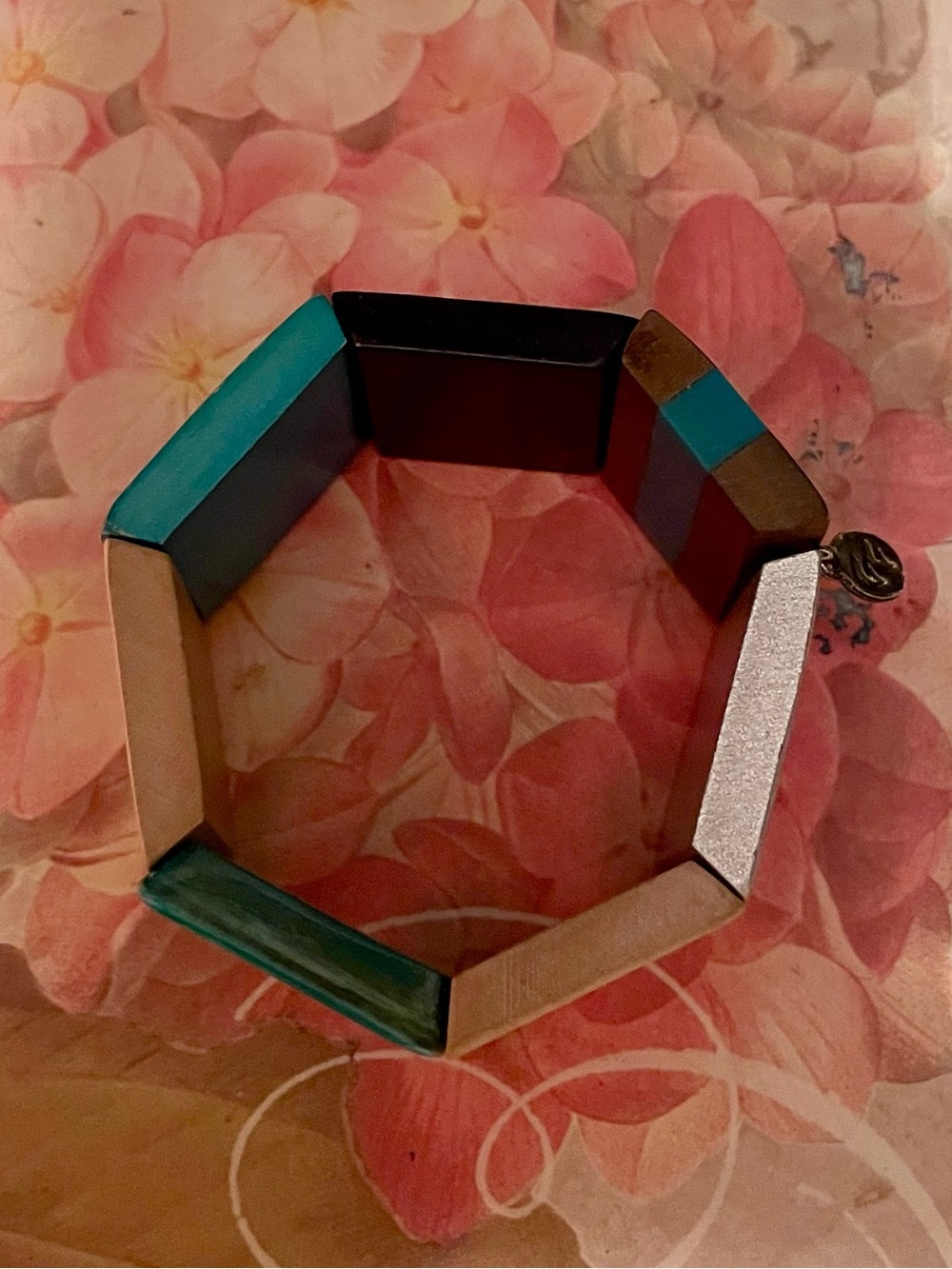 Color Block Stretch Bracelet - Picture 5 of 5